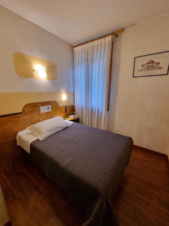 Cityhotel Cristina Vicenza Zewnętrze zdjęcie